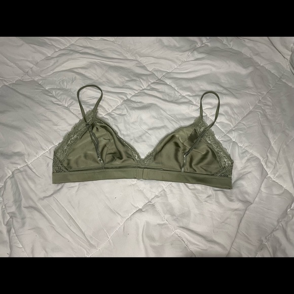 Green Satin and Lace Bralette - Picture 4 of 5